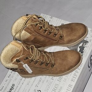 Cliffs by White Mountain Hearty Women's NEW Combat Boots Size 9.5.